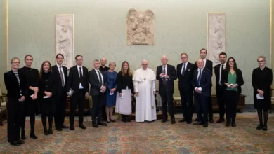 Photo of Diálogo no es sinónimo de relativismo, afirma el Papa ante responsables del Premio Nobel