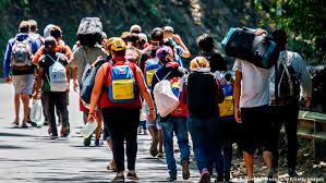 Photo of La gente va a seguir huyendo de Venezuela, dijo David Smolansky