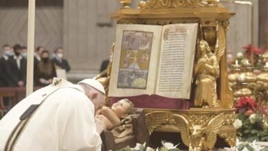 Photo of El Papa en la Epifanía: Vencer la apatía impulsados por el deseo de Dios