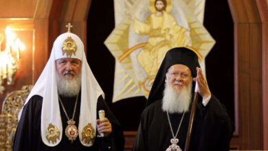 Photo of El Patriarca de Constantinopla pide al de Moscú que sacrifique su trono y se enfrente a Putin