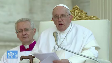 Photo of El Papa, a las familias del mundo: «La Iglesia está con vosotros, es más, la Iglesia está en vosotros»