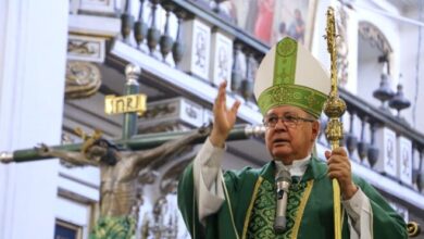 Photo of Cardenal de México denuncia que los narcos exigen dinero a las parroquias para poder celebrar la fiesta patronal
