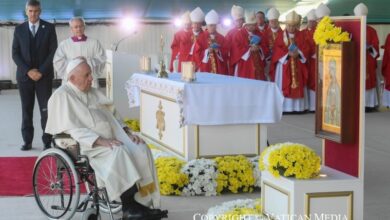 Photo of En homilía con comunidad católica en Kazajistán, Papa habla de la serpiente del ateísmo