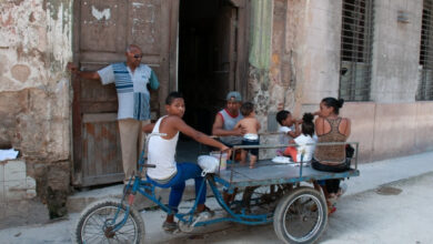 Photo of Sacerdote explica el reto “heroico” de ser padre de familia católico en Cuba