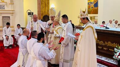 Photo of [Fotos] El milagro de tres ordenaciones sacerdotales en Irak