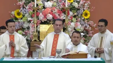 Photo of La emotiva misa de los desterrados de Nicaragua y la oración por Álvarez