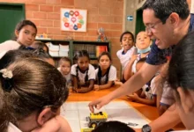 Photo of Católicos trabajan por mejorar la precaria educación pública de Venezuela